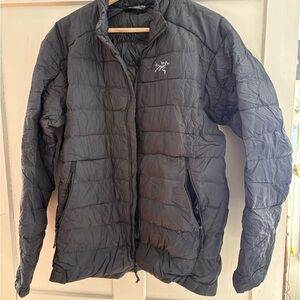 Arc'teryx Men's Dark Gray Puffer Jacket